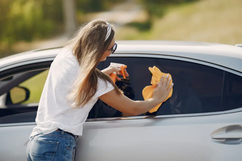 What Car Accessories Do I Need - Windshield Cleaner Tool