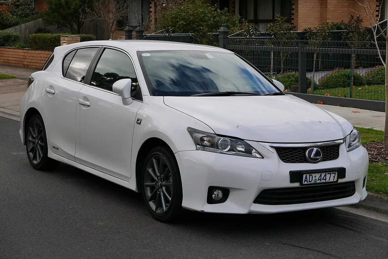 Used Hybrid Cars Under $10,000 - Lexus CT 200h