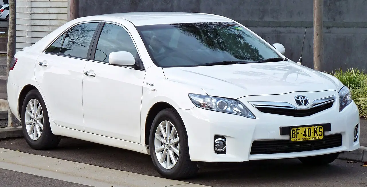 Used Hybrid Cars Under $10,000 -Toyota Camry