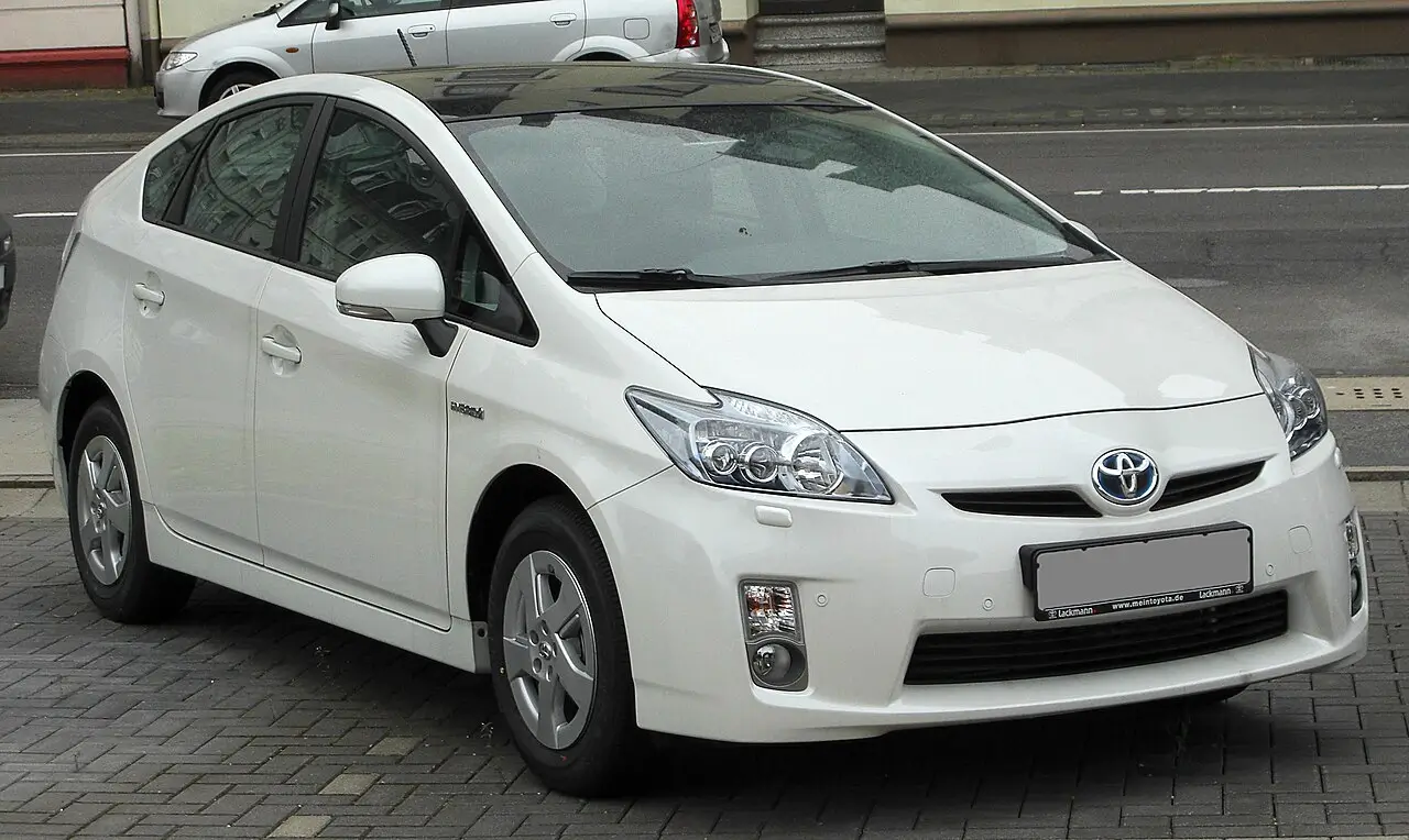 Used Hybrid Cars Under $10,000 -Toyota Prius