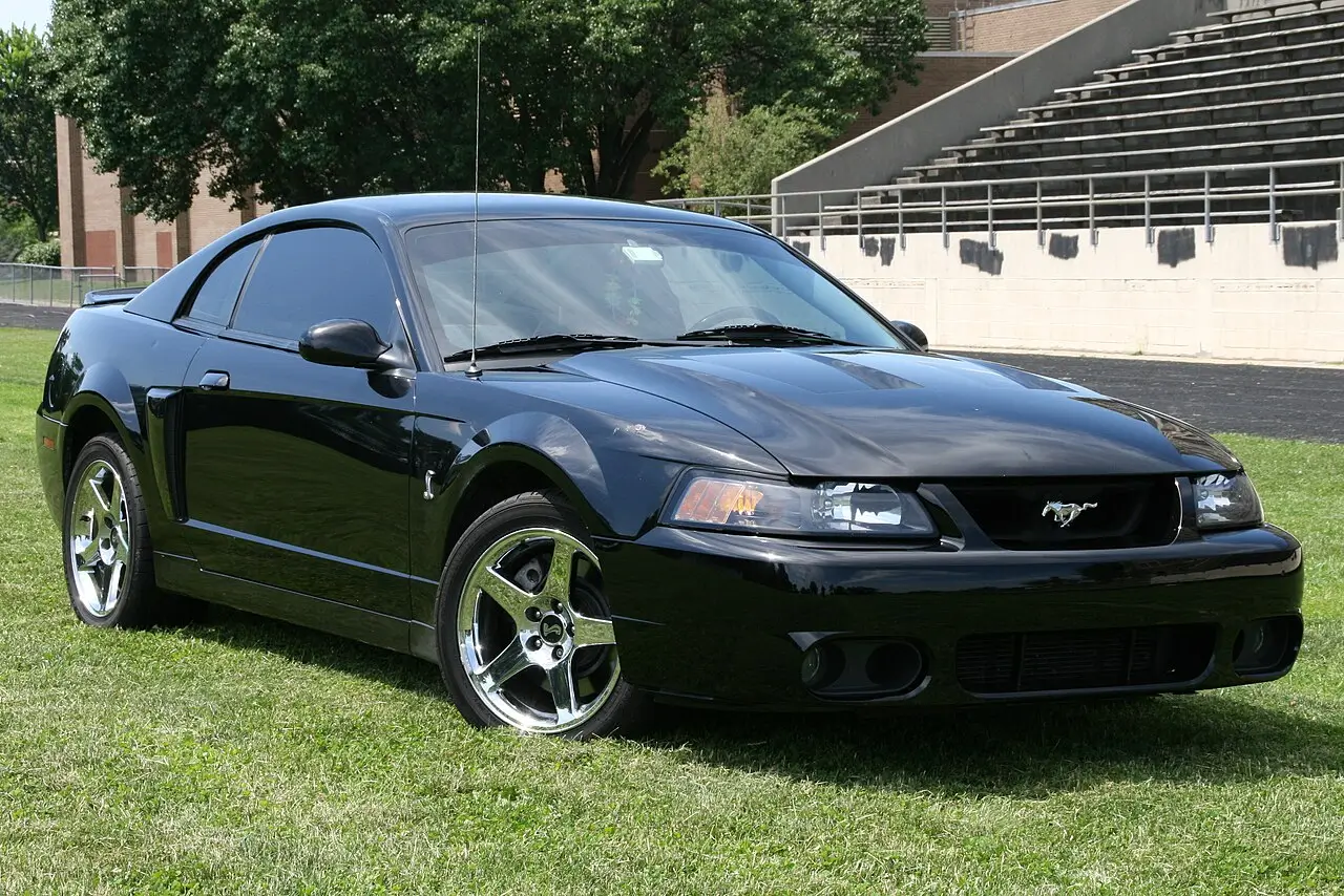 7 Best First Project Car Picks That Won’t Punish You - Ford Mustang