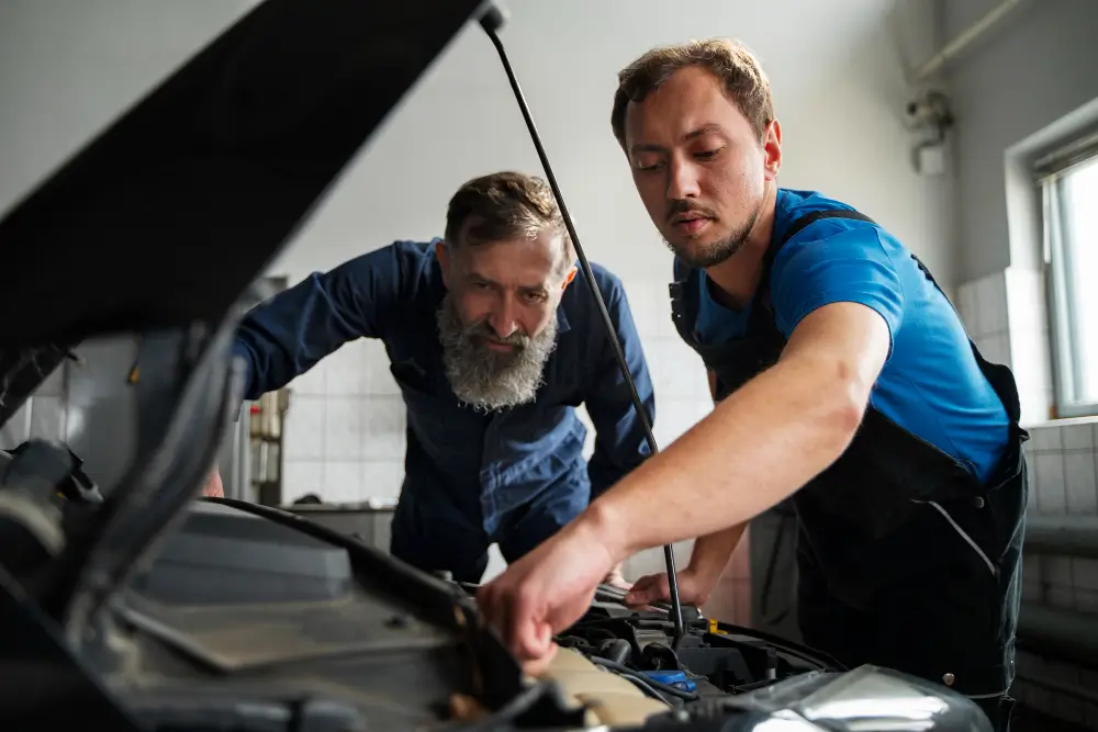 How to Diagnose Engine Knocking Fast - Test