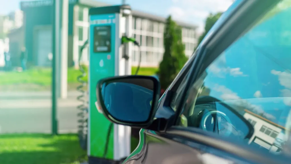 hybrid vs gas vs electric